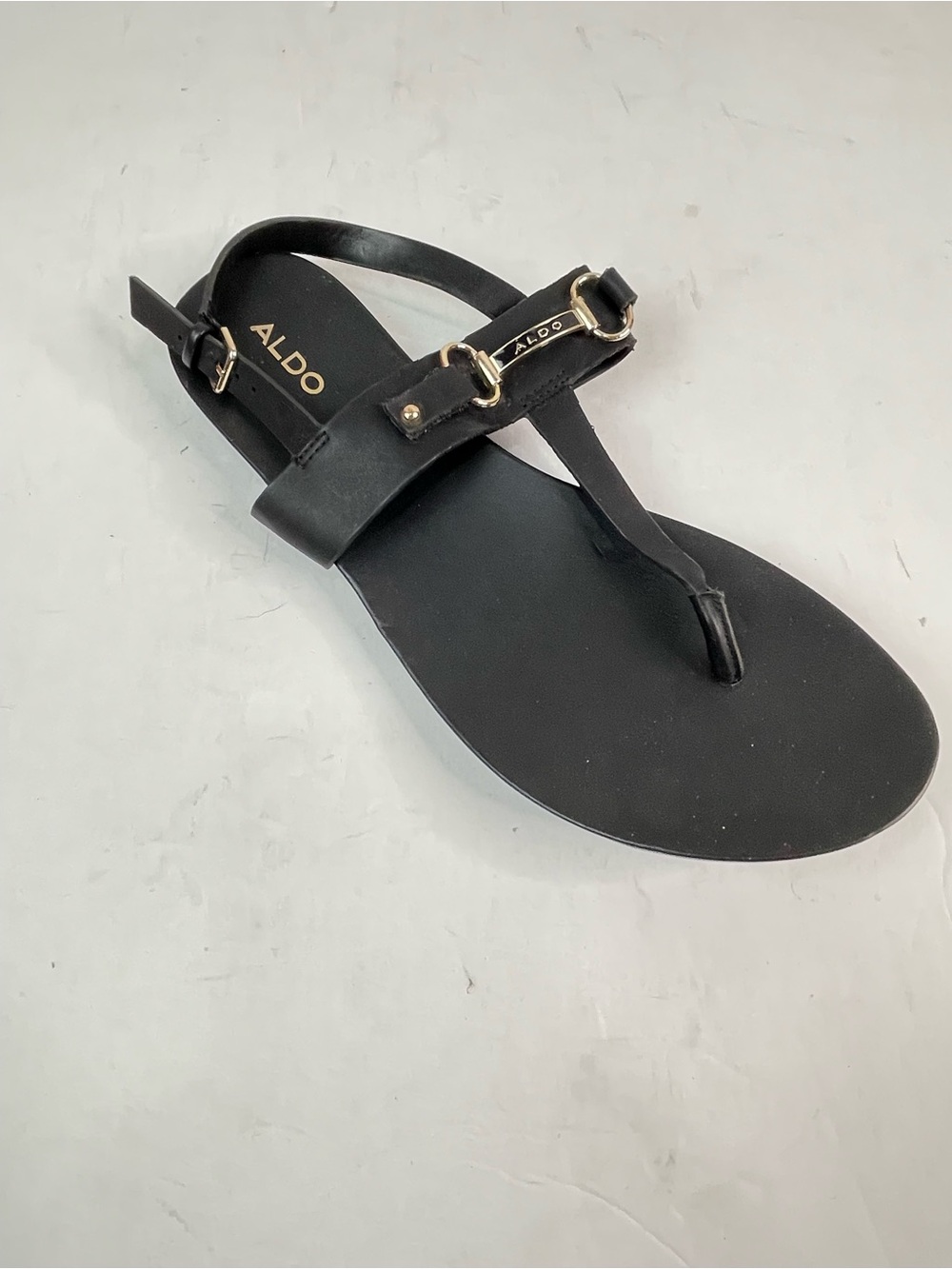 Aldo Leather Sandals T Strap women's‎ sandals size 10M Horse Bit Detailing